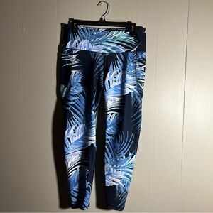 Old Navy Active Cropped Leggings Womens XL Blue Floral High Waist EUC
